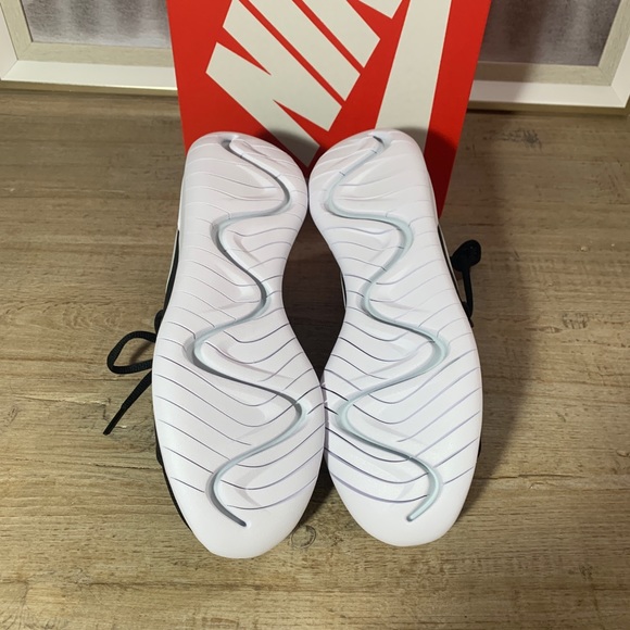 NEW Nike Tessen Black Running Shoe with box - Picture 11 of 13